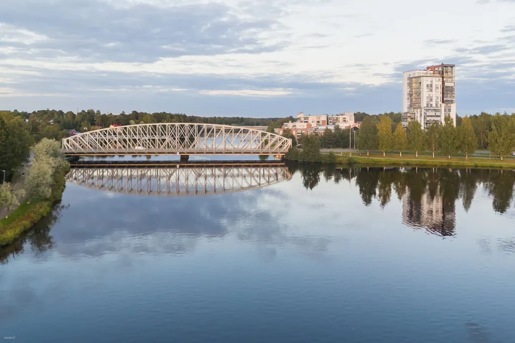 Fully Renovated Apartment with River Views in Oulu