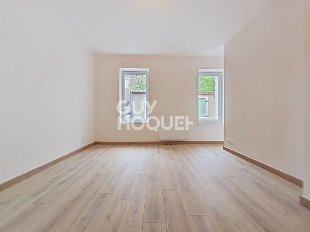 Stanze - Renovated 3-Bedroom Flat in St Martin