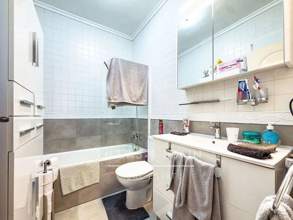 Vannitoad - Three-Bedroom House with Pool in Ciudad Quesada