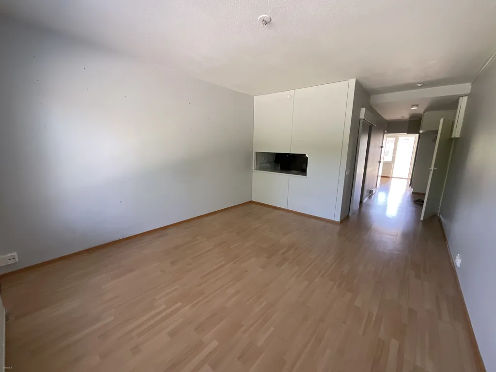 Pièces - Bright 2-Bedroom Apartment with Balcony in Nilsia