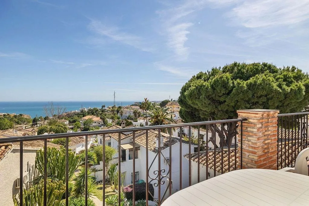 Rõdu - Apartment with Sea View and Pool in Benalmádena