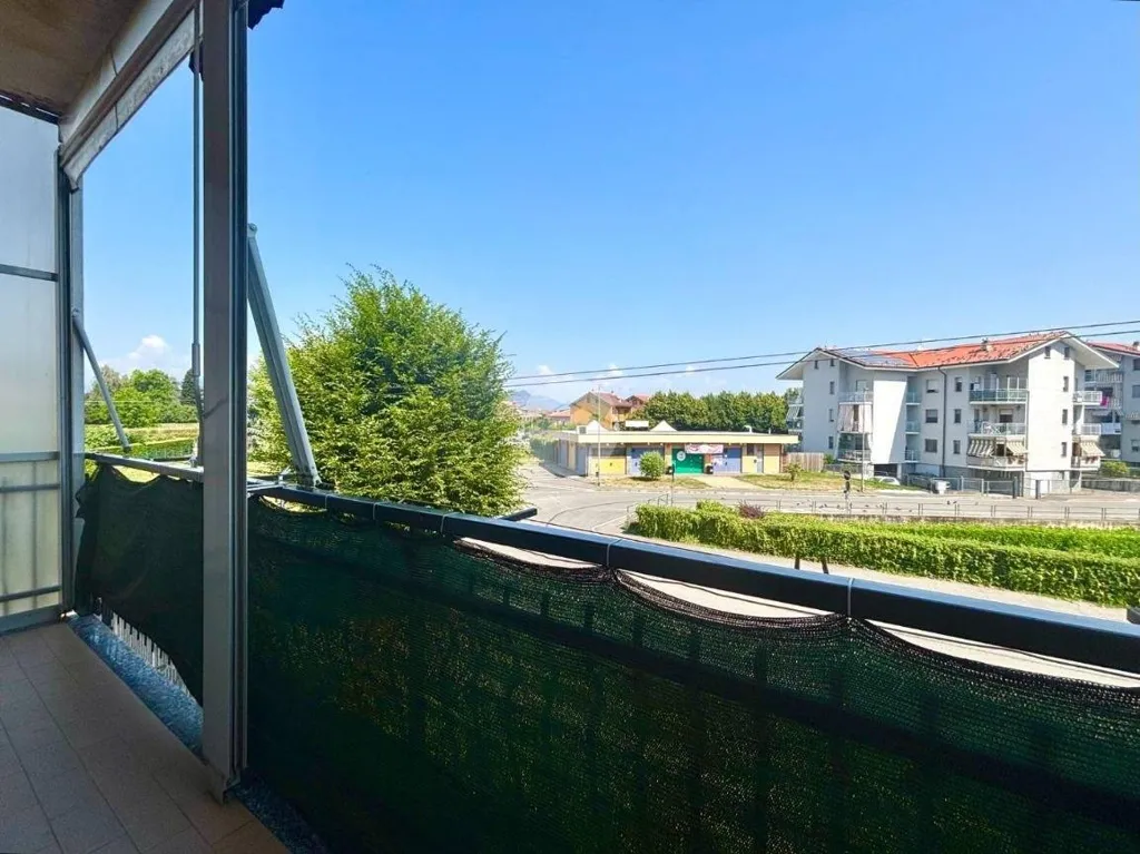 Balcone - 4-Room Apartment with Balcony in Torino