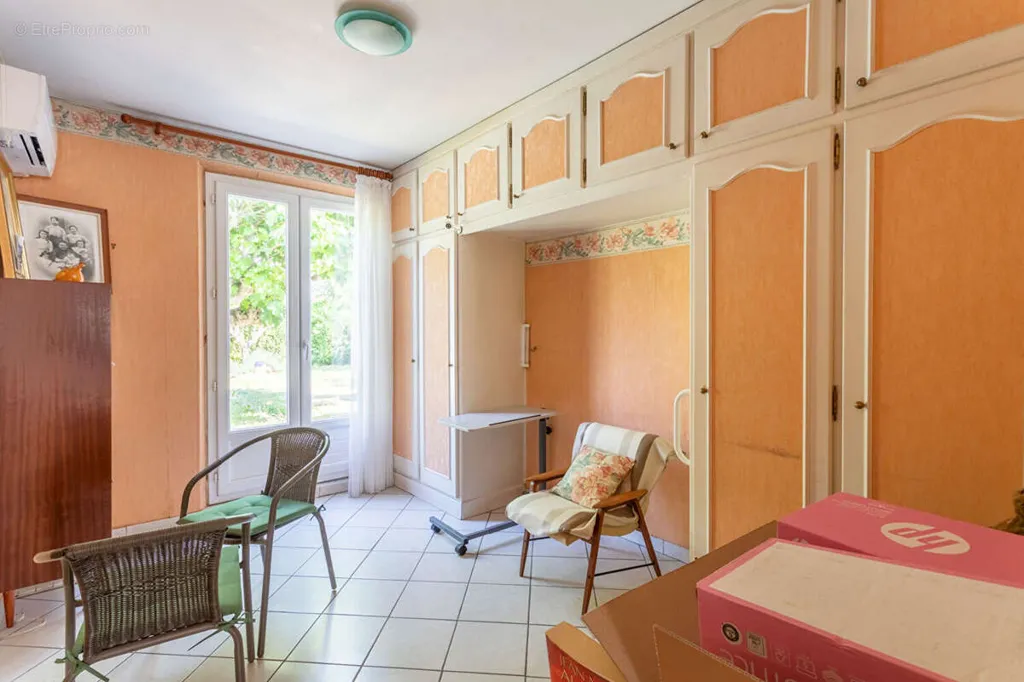 Maison avec Piscine et Jardin à Gignac-la-Nerthe