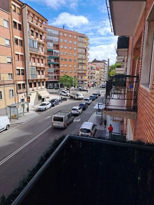 Välivaade - Furnished Flat with Balcony in Carmelitas