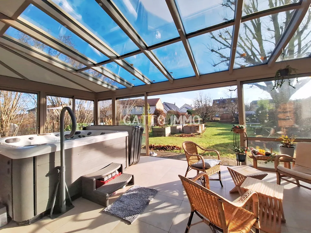 Terrass - Spacious House with Véranda in Rémilly