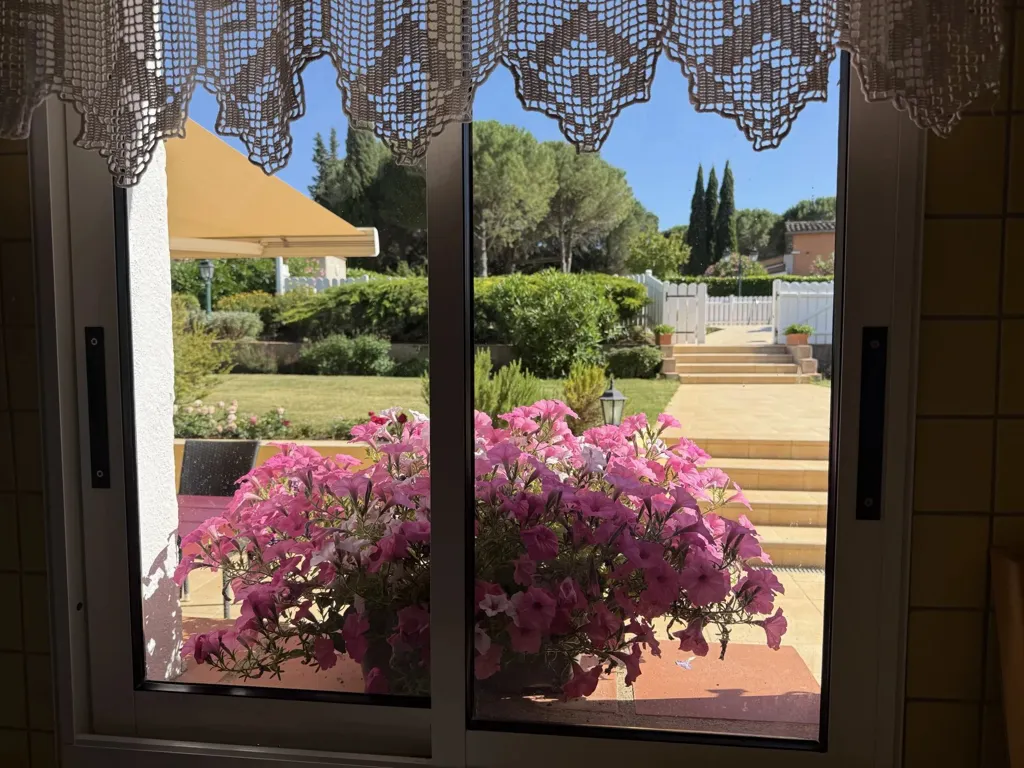 Terrasse - Maison avec Vue Montagnes et Piscine à Bédarieux