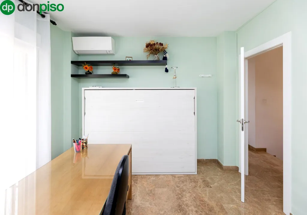 Salle à manger - Pareded House with Garden in Jun
