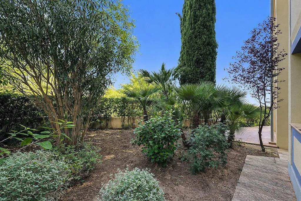 Jardin - Modernised Ground Floor Flat with Pool in Bendinat