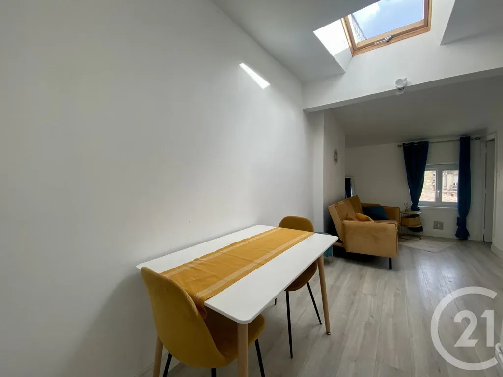 Salle à manger - Appartement T3 Refait à Neuf au Cœur de Bordeaux