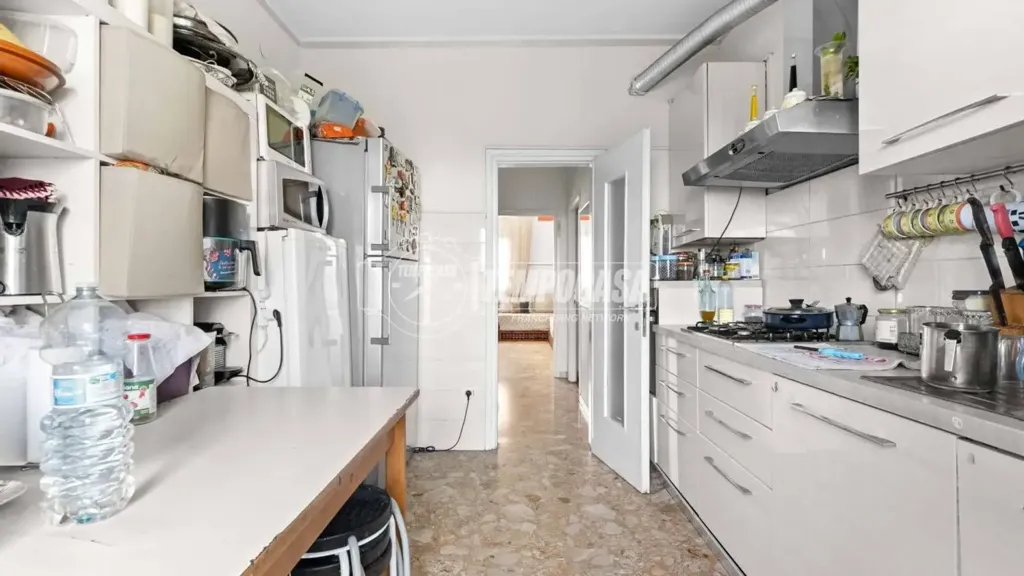 Cuisine - Apartment with Balcony in Milan