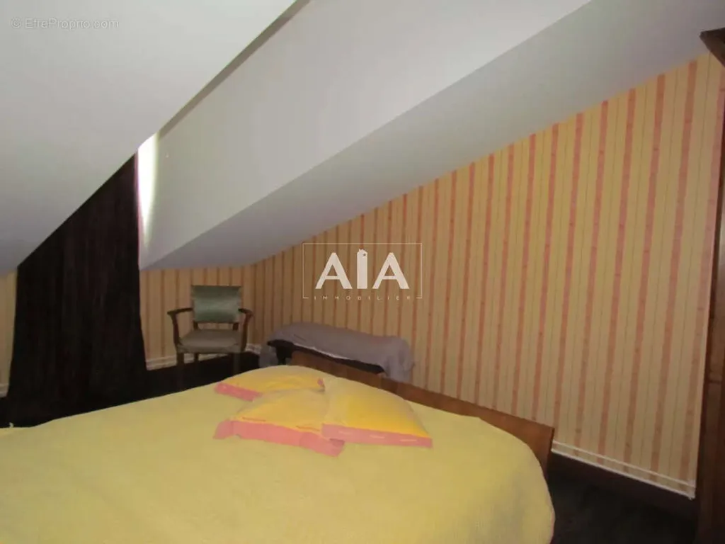 Chambres - Maison Atypique avec Vue sur Rivière à Ruffec