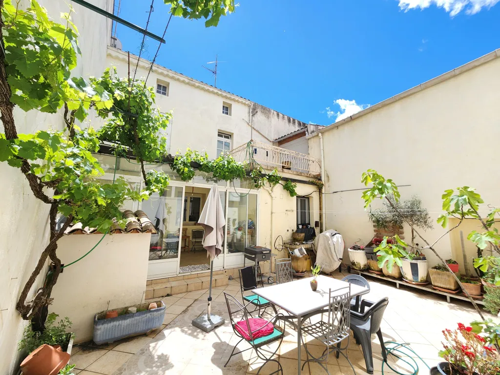Aed - City House with Terrace in Pierrelatte