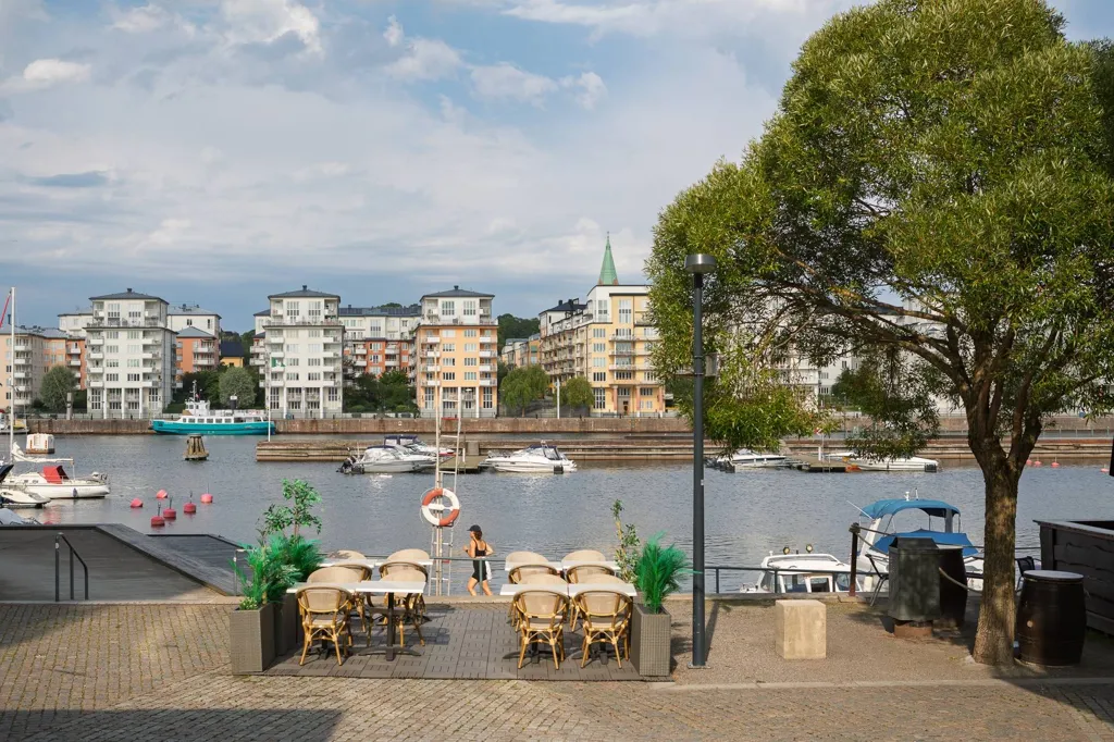 Waterfront Apartment with Balcony in Stockholm