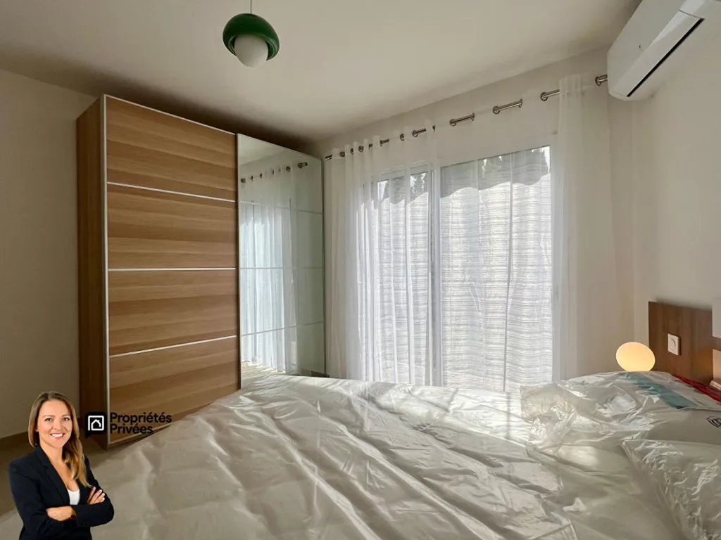 Chambres - Maison Meublée avec Piscine à Montauroux