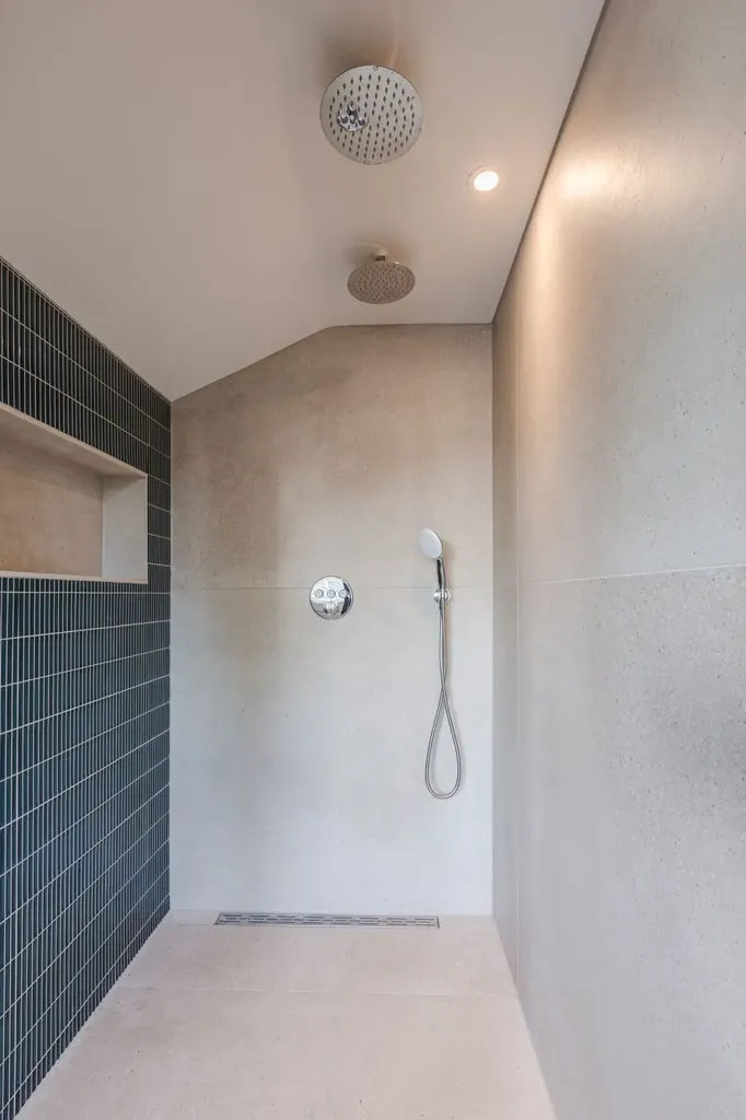 Salles de bain - Maisonnette with Church View in Heiloo