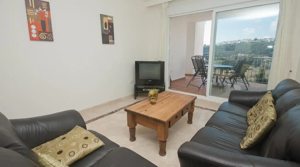 Séjour - 2-Bed Apartment with Terrace in La Duquesa, Manilva