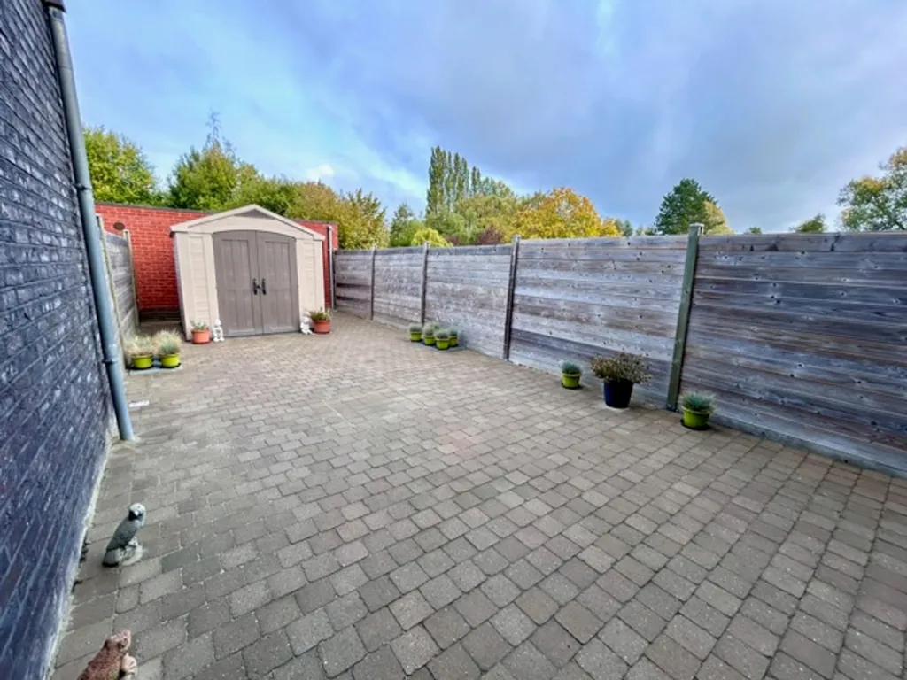 2-bedroom apartment in Meerbeke