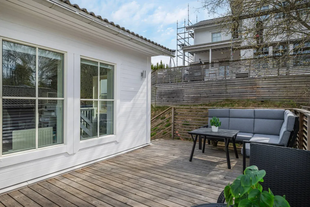 Terrasse - Efficient Flat with Parking in Stockholm