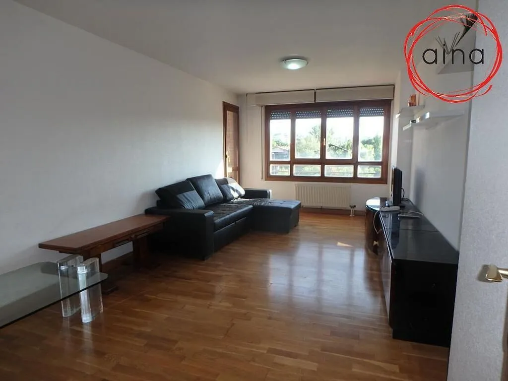 Elutuba - Student-Friendly Flat with Terrace in Milagrosa