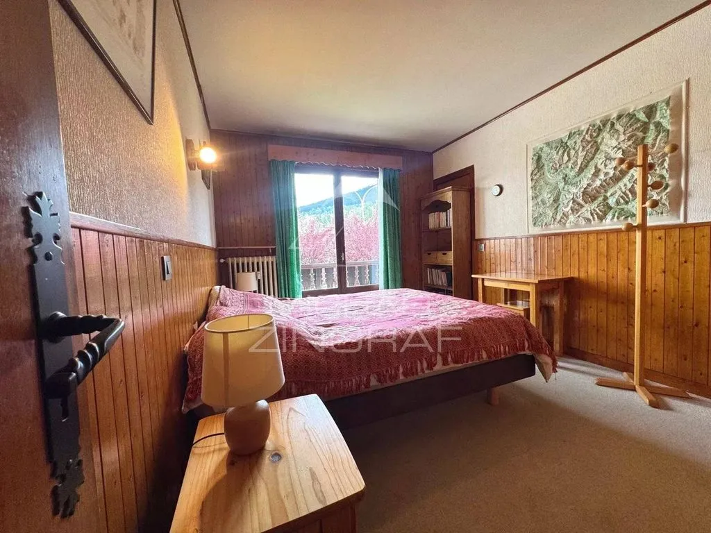 Chambres - Appartement à Restructurer avec Vue Montagne à Megève