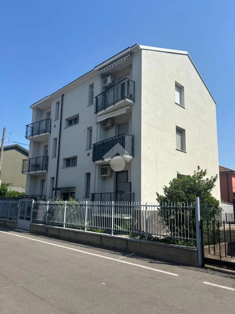 Esterno - Fully Rented 2-Bedroom in Vanzago