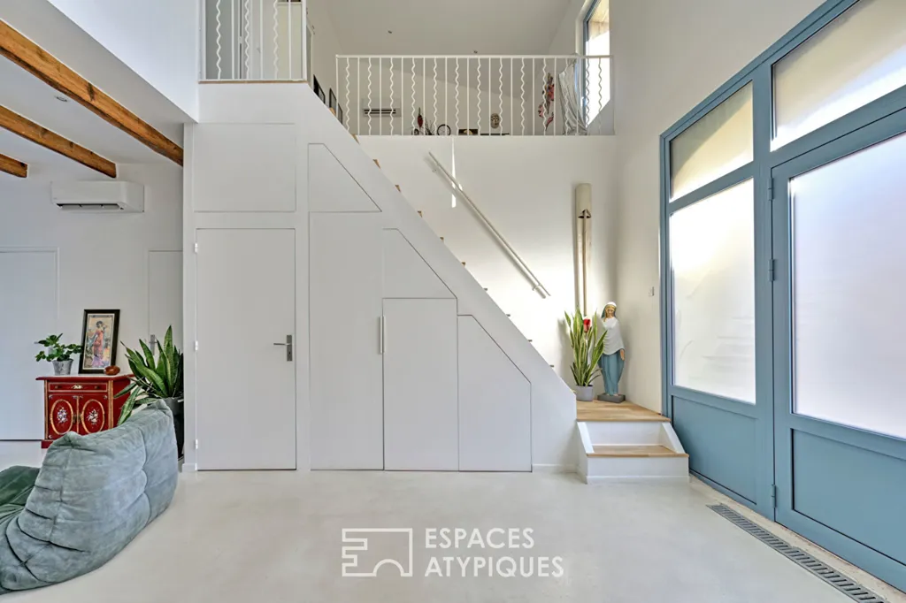 Elutuba - Renovated Village House with Artistic Features in Codognan