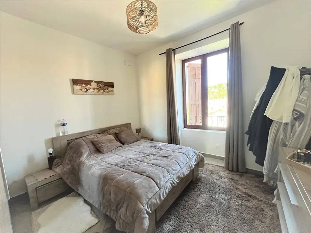 7-toaline maja asukohas Apt