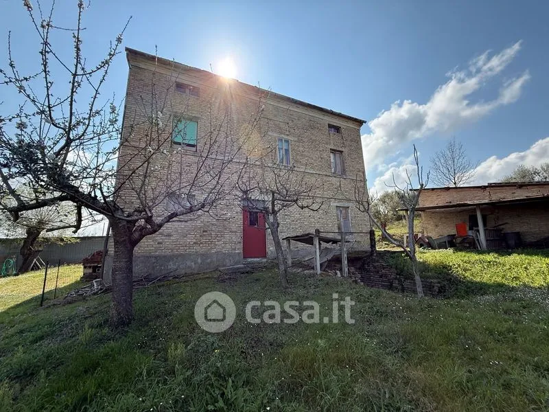 Exterior - Rustic Farmhouse with Garden in Loro Piceno