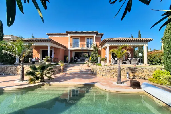 Piscine - Villa avec Piscine à Valescure, Saint-Raphaël
