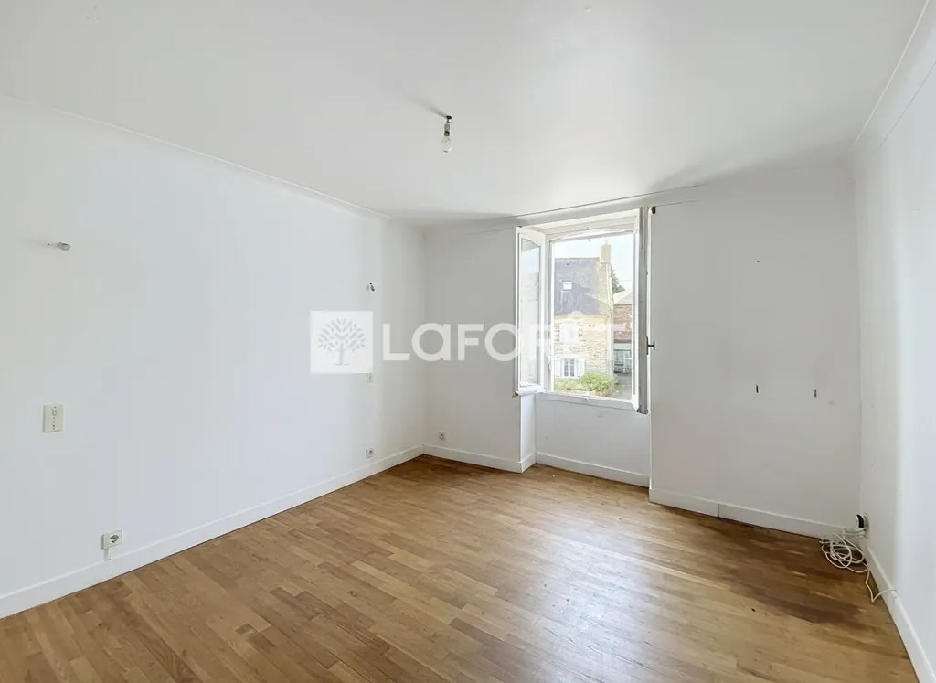 Toad - Versatile House in Centre Bourg, Sixt-sur-Aff