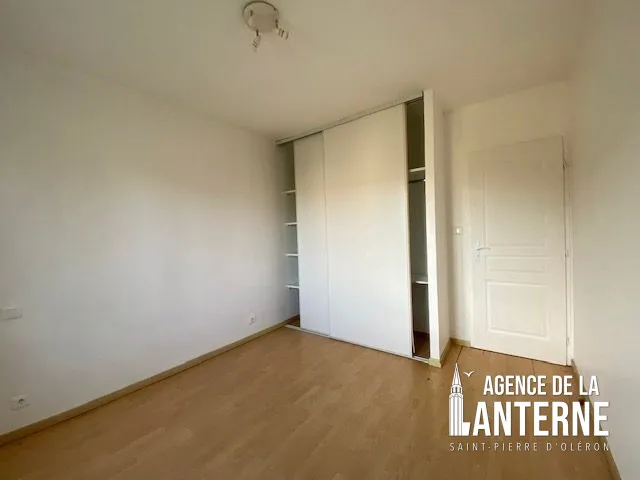 Chambres - Maison de Plain-pied avec Terrasse à Saint-Pierre-d'Oléron