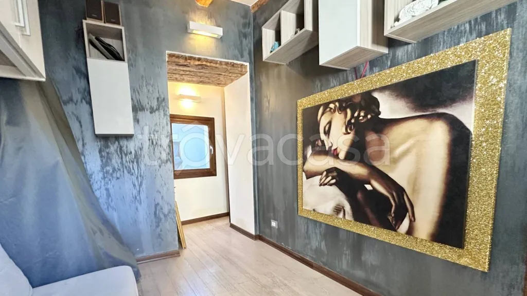 Entrée - Quadruplex with Rooftop Terrace in Trieste