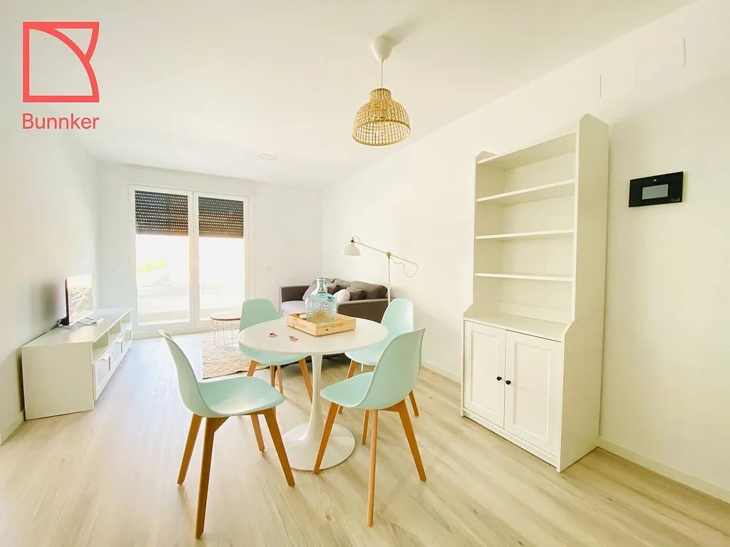 Salle à manger - Studio with Balcony in Zizur Mayor
