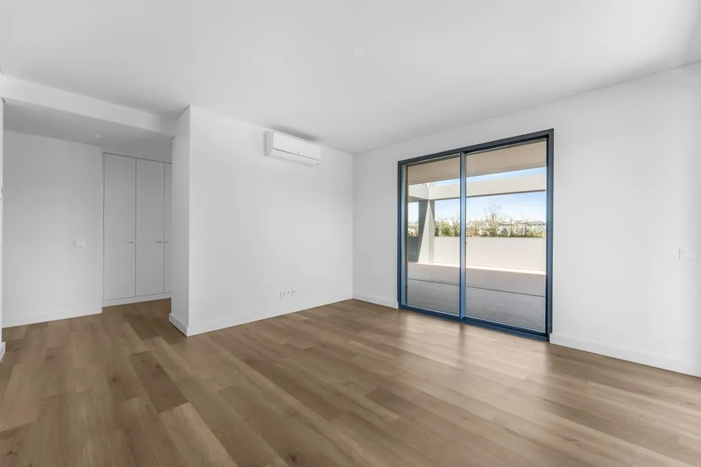 Pièces - Penthouse with Pool in Miraflores, Oeiras