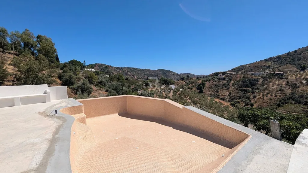Piscina - Modern Villa with Infinity Pool near Cómpeta
