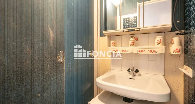 Salles de bain - Appartement 5 Pièces avec Garage à Échirolles