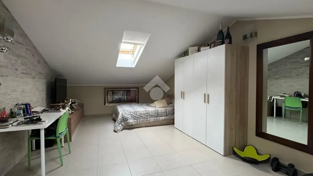 Magamistoad - 5-Bedroom Apartment with Terrace in Rivalta di Torino