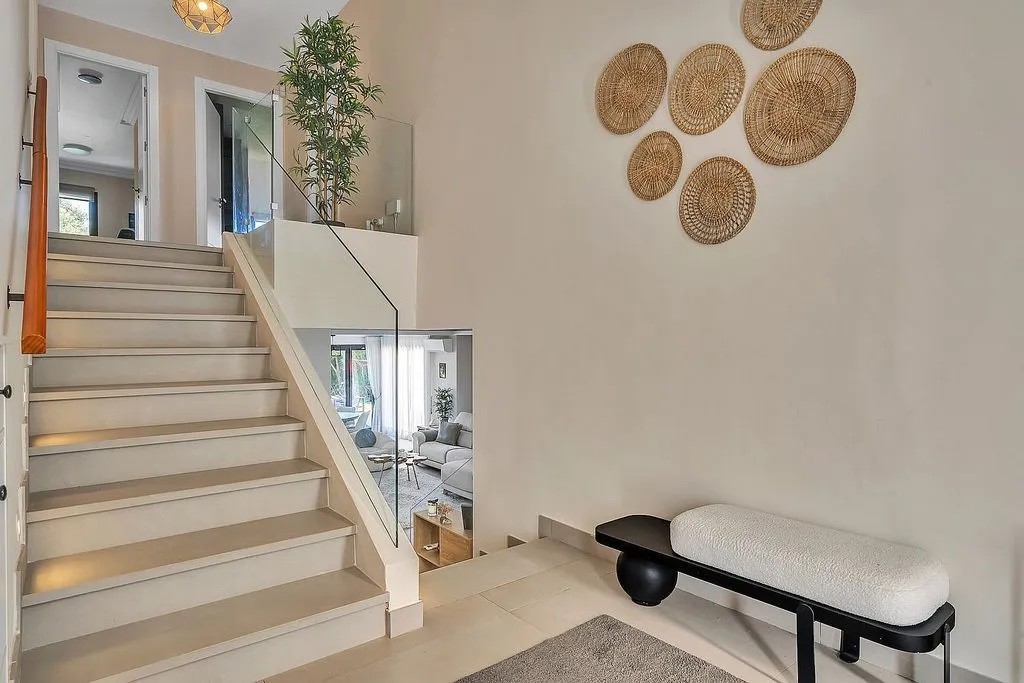 Hallway - Modern Villa with Pool and Terrace in Guadalmina
