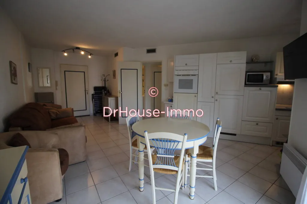 Söögituba - Apartment with Balcony in Cavalaire-Sur-Mer