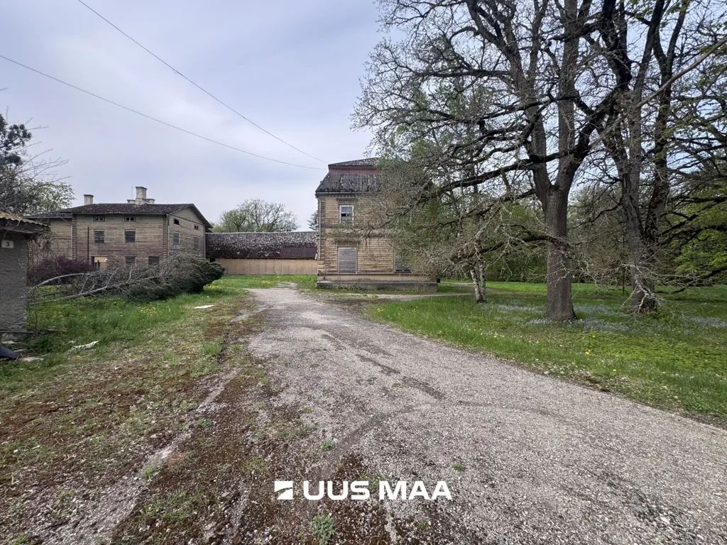 Välivaade - Historic Manor Complex in Roela, Lääne-Viru
