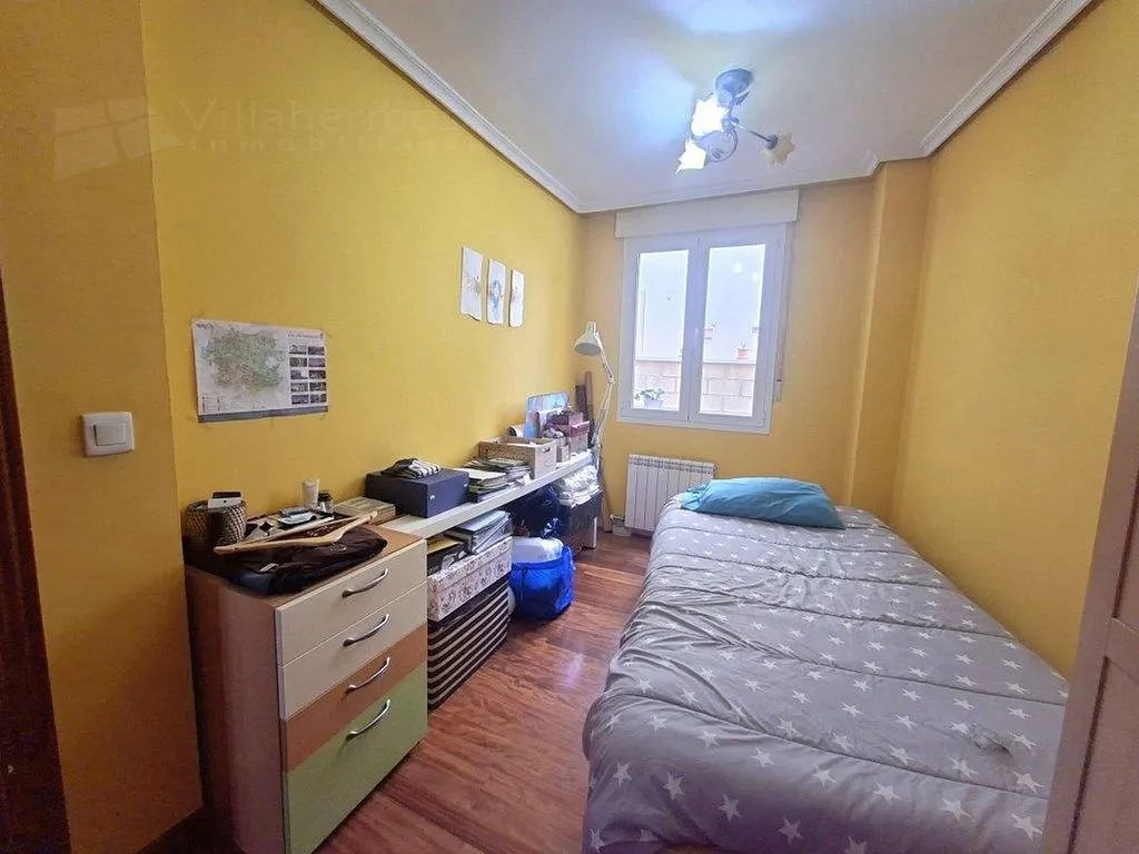 Magamistoad - Spacious Apartment with Balconies in Central Location