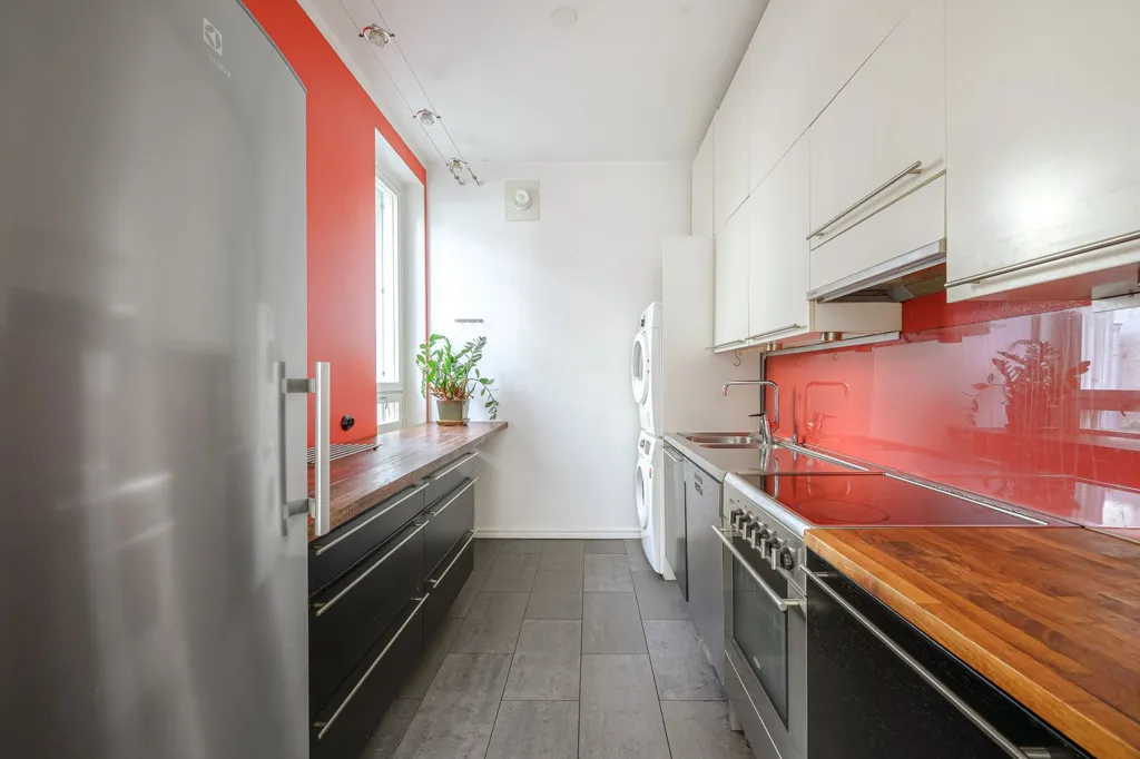 Cucina - Triangular Apartment with Balcony in Helsinki