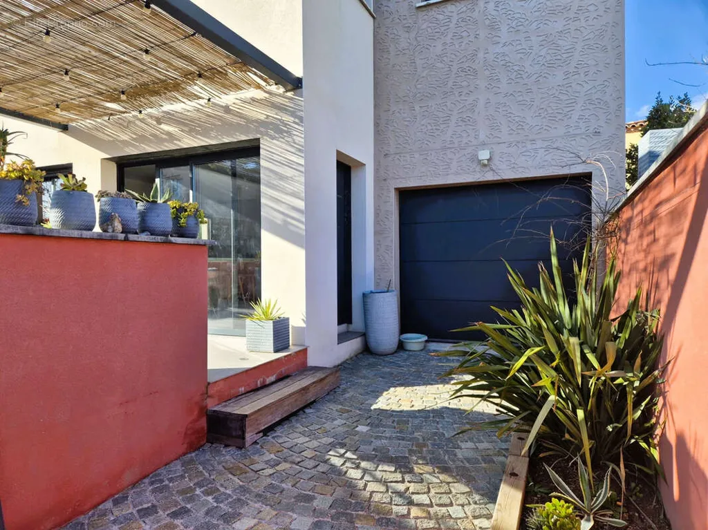 Aed - Modern Villa with Garden near Frontignan-Plage
