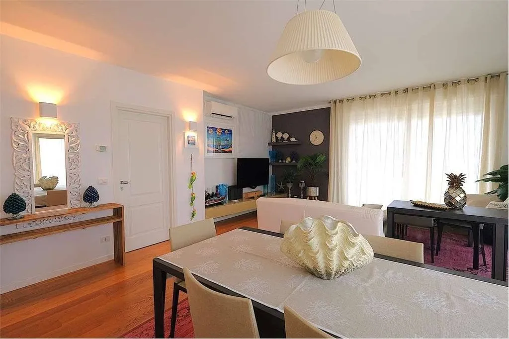 Söögituba - Luxury Penthouse with Sea View in Jesolo