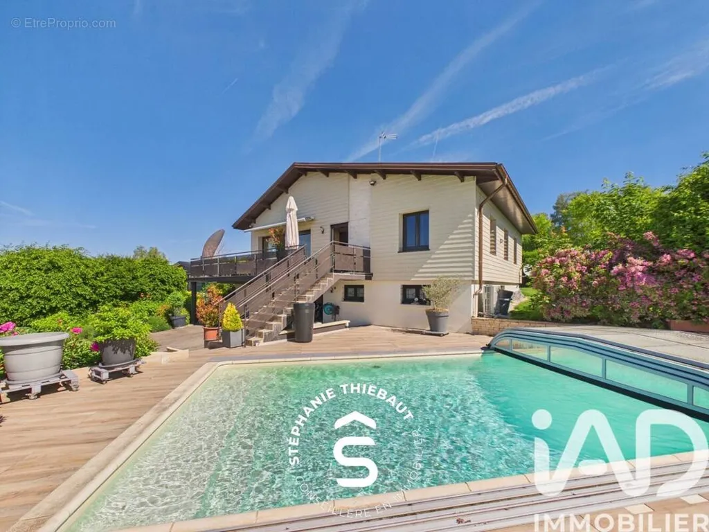 Maison 6 pièces à Sanchey