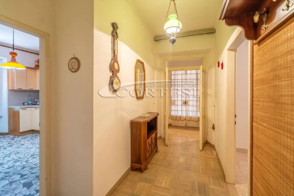 Esik - Three-Unit House with Private Garden in Città di Castello