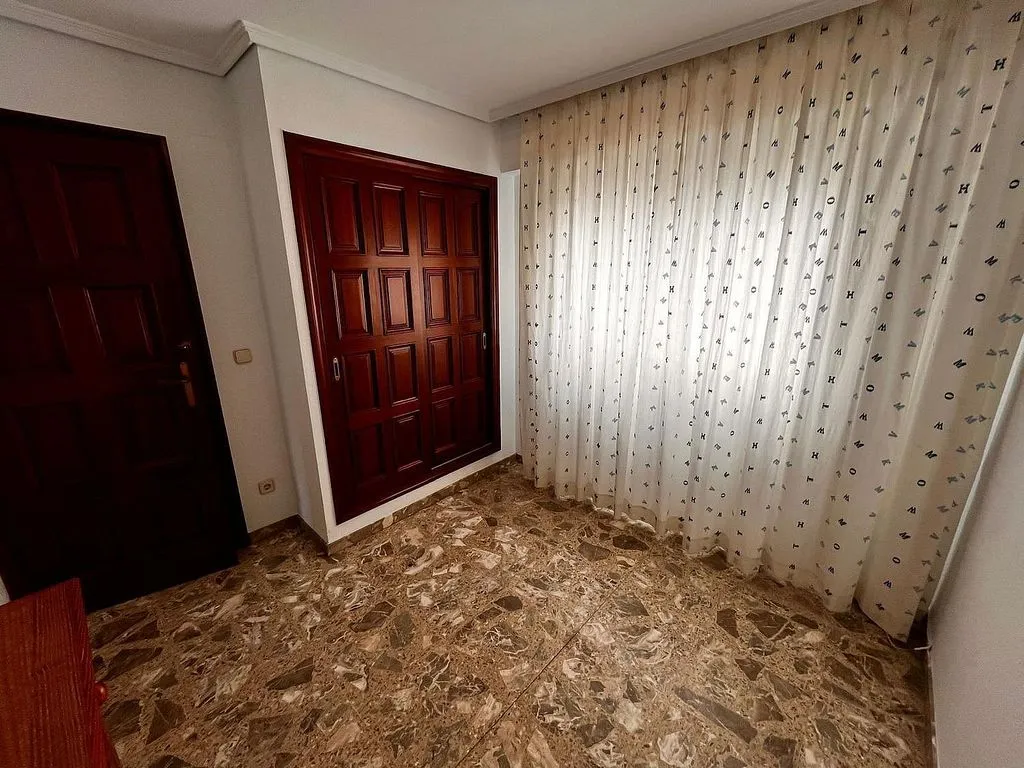 Esik - South-Facing Flat with Garden in Tavernes de la Valldigna