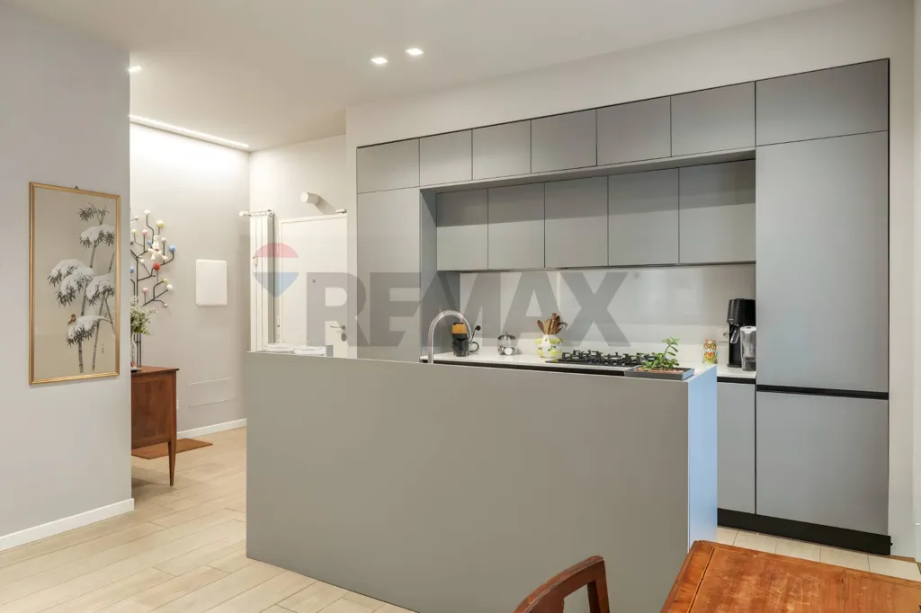 Cuisine - Rustic Triplex with Balcony in Brescia