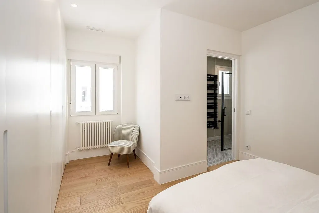 Chambres - Modernised Apartment with Balcony in Ríos Rosas