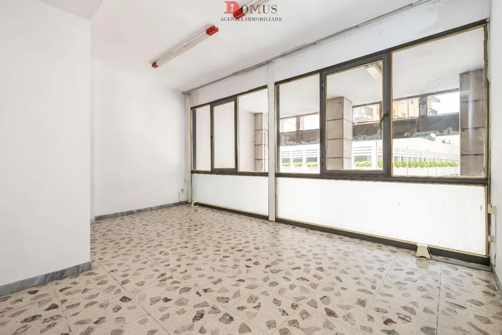 Pièces - Central Bilocale to Renovate in Mantova